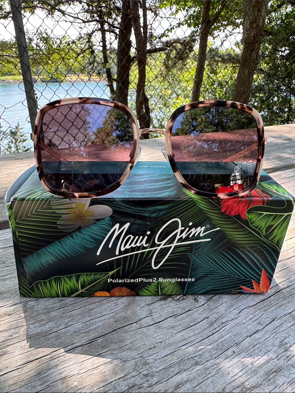 Maui Jim Rose Pua Pink Tortoiseshell Sunglasses with Rose Gold Lenses - Picture 3 of 16